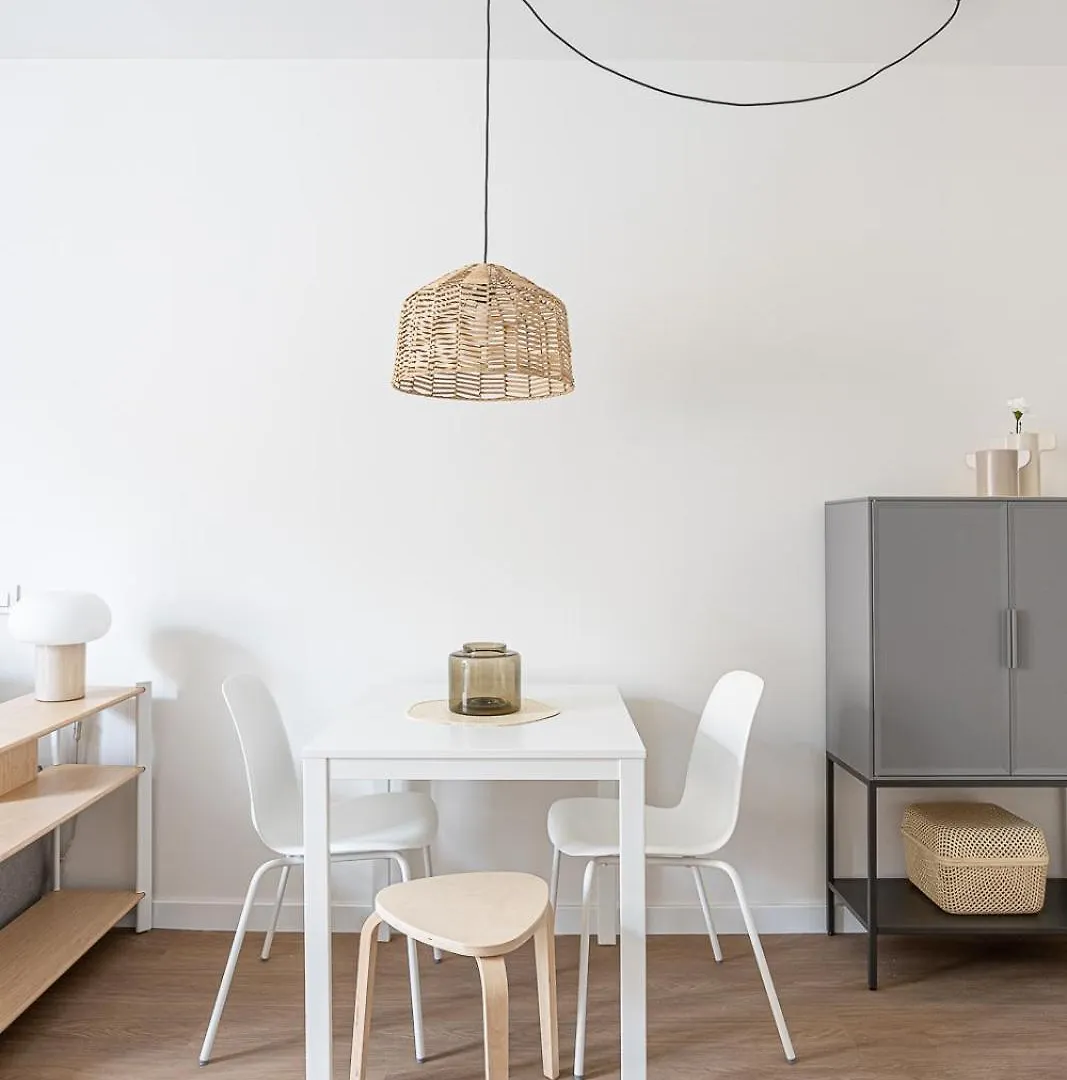Modern 1 Bedroom Apartments Near Drassanes Barcelona España